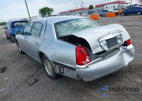 2000 Lincoln Town Car Executive from USA, damaged, VIN 1LNHM81W4YY871016